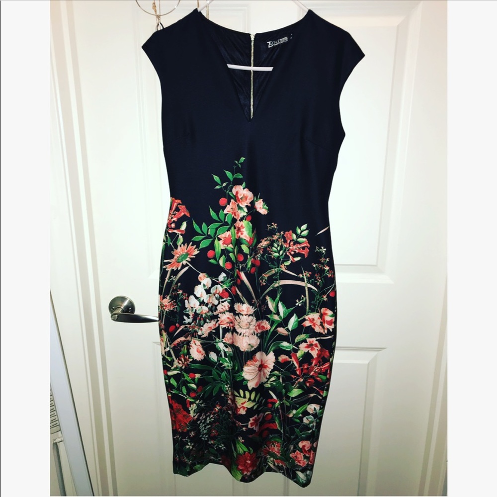 Flower fitted dress 🌺🌹🌷